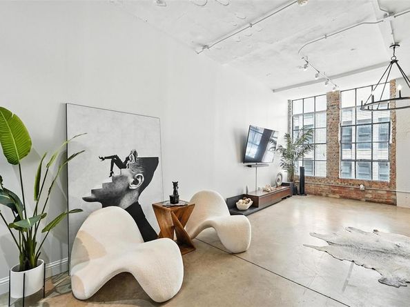 1122  Jackson Street  719, Dallas Texas 75202