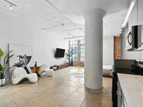 1122  Jackson Street  719, Dallas Texas 75202