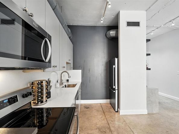 1122  Jackson Street  719, Dallas Texas 75202