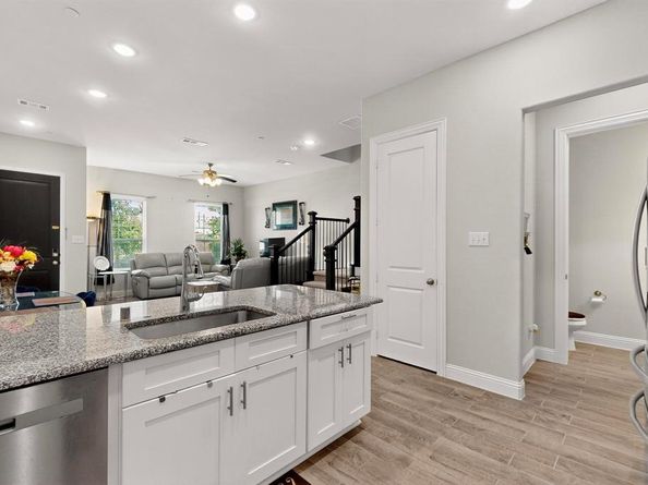 1521  Wittington Place , Farmers Branch Texas 75234