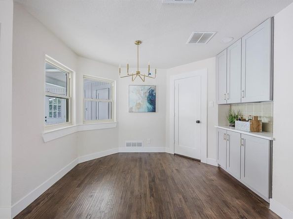 9332  Loma Vista Drive , Dallas Texas 75243