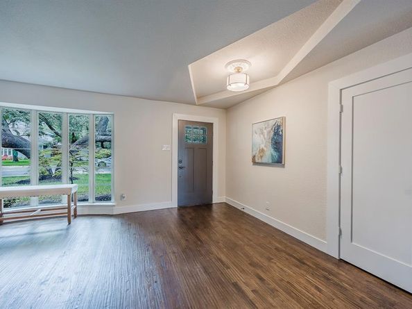 9332  Loma Vista Drive , Dallas Texas 75243