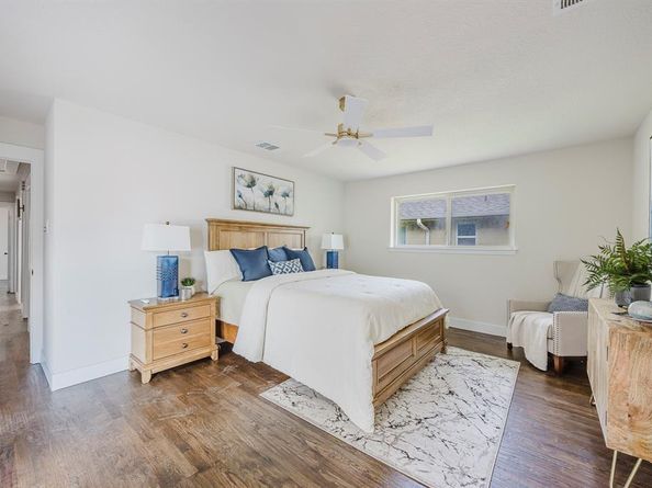 9332  Loma Vista Drive , Dallas Texas 75243