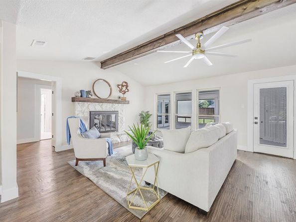 9332  Loma Vista Drive , Dallas Texas 75243