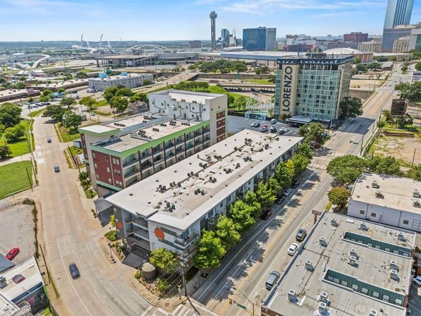 1111 S Akard Street  414, Dallas Texas 75215