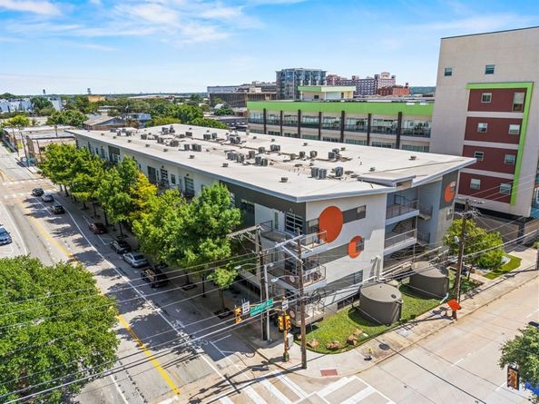 1111 S Akard Street  414, Dallas Texas 75215