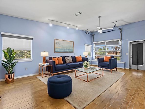 1111 S Akard Street  414, Dallas Texas 75215