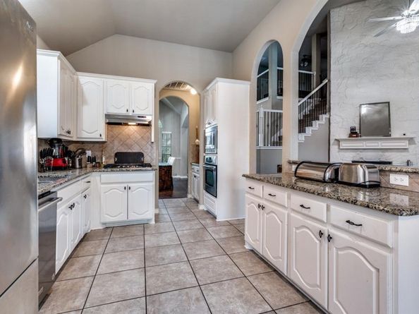 2743  Columbus  , Grand Prairie Texas 75054