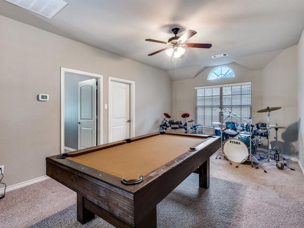 2743  Columbus  , Grand Prairie Texas 75054