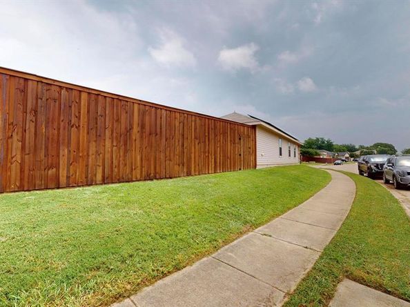 2715  Myopia Court , Dallas Texas 75253