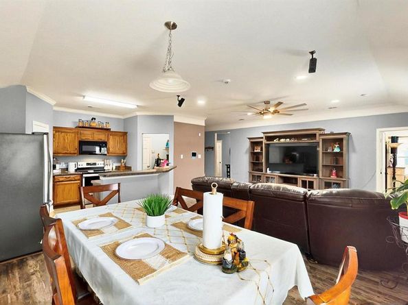 2715  Myopia Court , Dallas Texas 75253