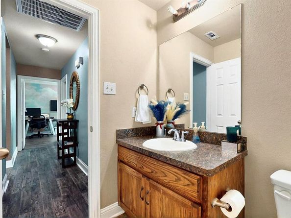 2715  Myopia Court , Dallas Texas 75253