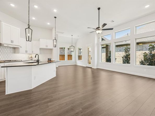 2065  Spotted Fawn Drive , Arlington Texas 76005