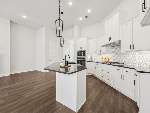 2065  Spotted Fawn Drive , Arlington Texas 76005