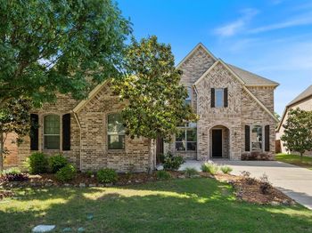 211  Crestbrook Drive 