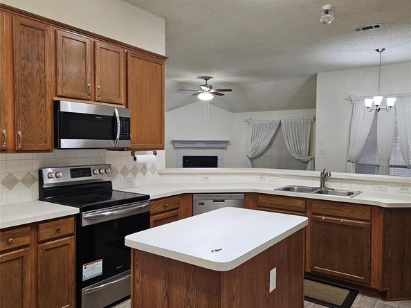 3406  Lake Highlands Drive , Rowlett Texas 75088