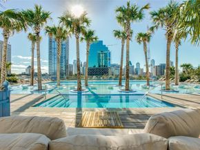 3130 N Harwood Street  903, Dallas Texas 75201