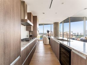 3130 N Harwood Street  903, Dallas Texas 75201
