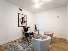 3130 N Harwood Street  903, Dallas Texas 75201