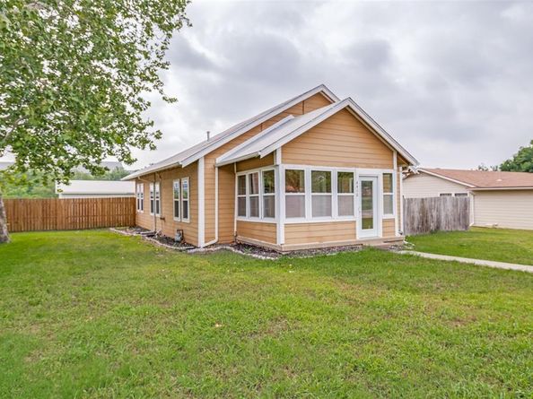 4410  Commerce Street , Rowlett Texas 75088