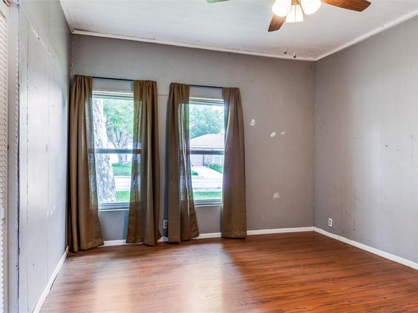 4410  Commerce Street , Rowlett Texas 75088