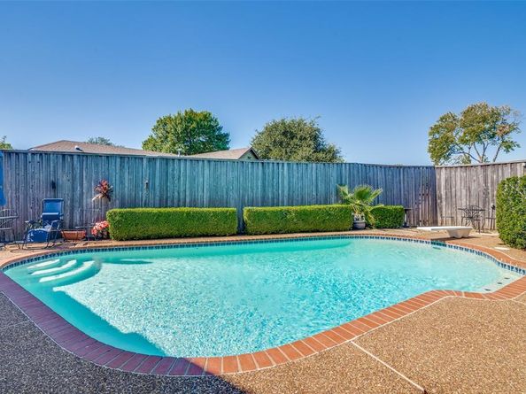 321  Kingsbridge Drive , Garland Texas 75040