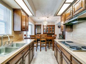321  Kingsbridge Drive , Garland Texas 75040