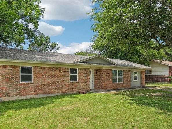 112  Gordon Drive , Azle Texas 76020