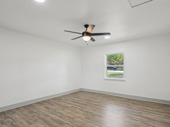 112  Gordon Drive , Azle Texas 76020