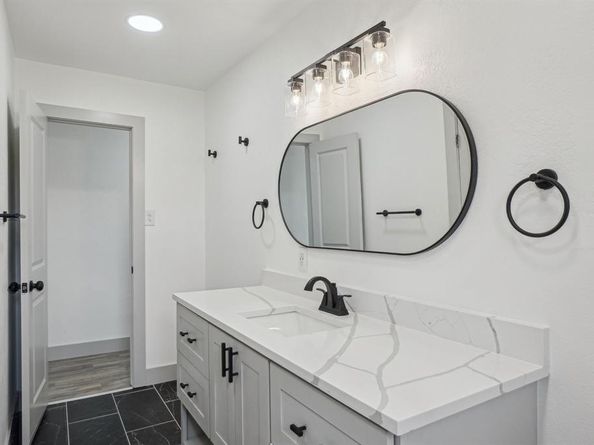 112  Gordon Drive , Azle Texas 76020