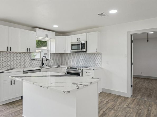112  Gordon Drive , Azle Texas 76020