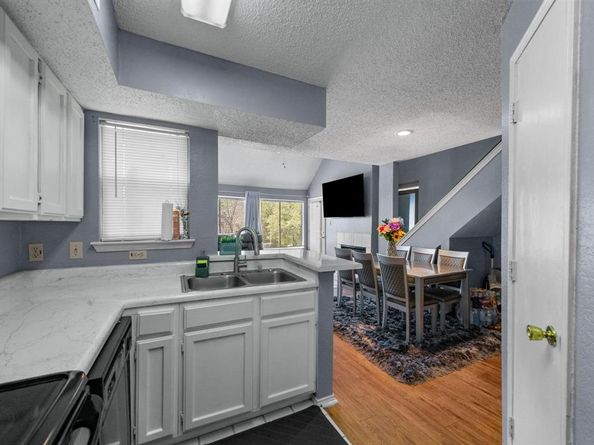 9815  Walnut Street  204, Dallas Texas 75243