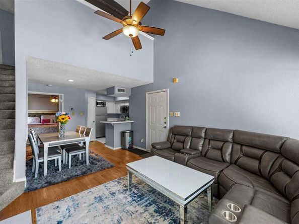 9815  Walnut Street  204, Dallas Texas 75243