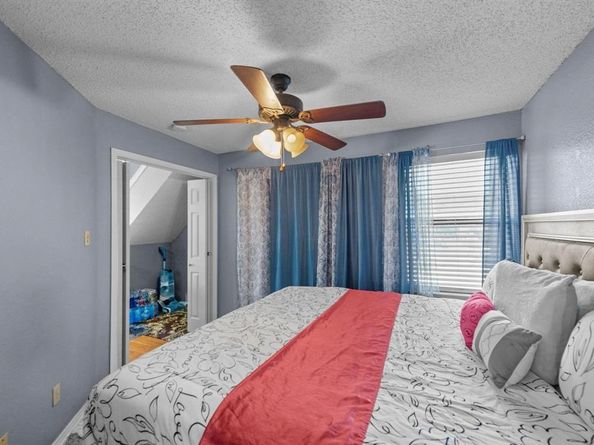 9815  Walnut Street  204, Dallas Texas 75243