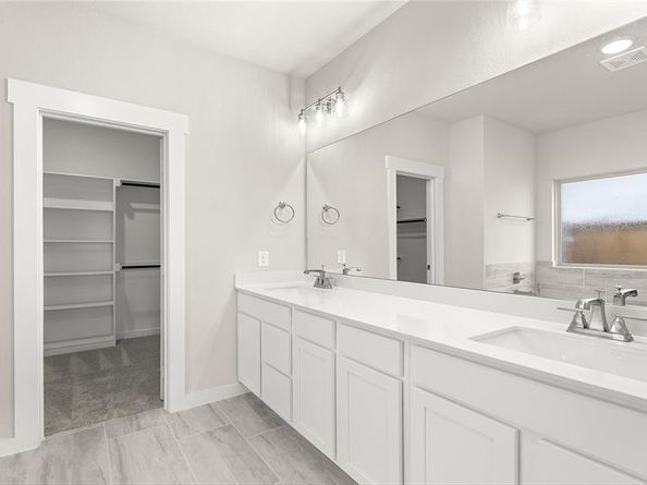1217  Angel Lane , Aubrey Texas 76227