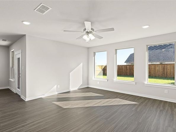 1217  Angel Lane , Aubrey Texas 76227