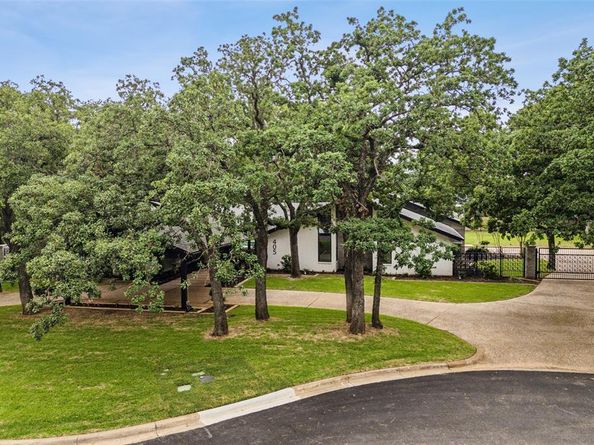 405  Woodbriar Court , Colleyville Texas 76034