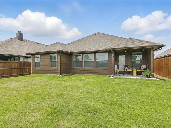 725  Sandy Chip Trail , Fort Worth Texas 76108