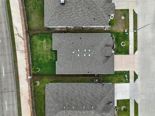 725  Sandy Chip Trail , Fort Worth Texas 76108