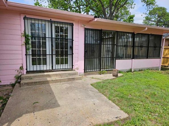 9610  Jennie Lee Lane , Dallas Texas 75227