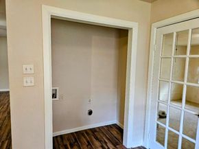 9610  Jennie Lee Lane , Dallas Texas 75227