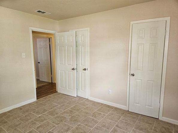 9610  Jennie Lee Lane , Dallas Texas 75227