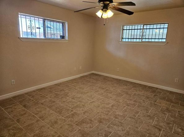 9610  Jennie Lee Lane , Dallas Texas 75227