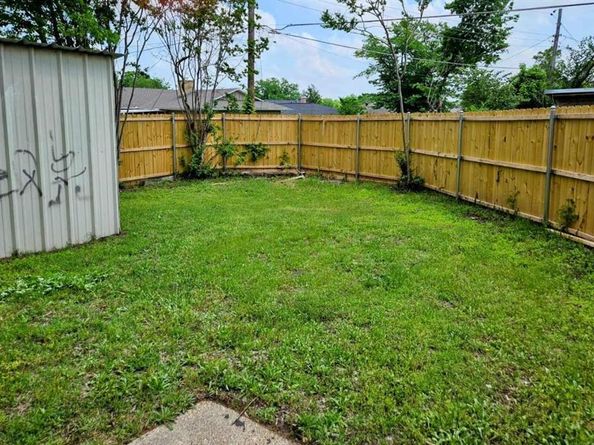 9610  Jennie Lee Lane , Dallas Texas 75227