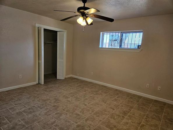 9610  Jennie Lee Lane , Dallas Texas 75227