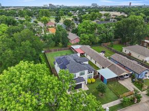2027  Shaw Street , Dallas Texas 75212