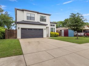 2027  Shaw Street , Dallas Texas 75212