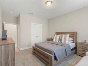 2027  Shaw Street , Dallas Texas 75212