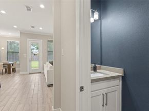 2027  Shaw Street , Dallas Texas 75212
