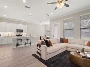2027  Shaw Street , Dallas Texas 75212